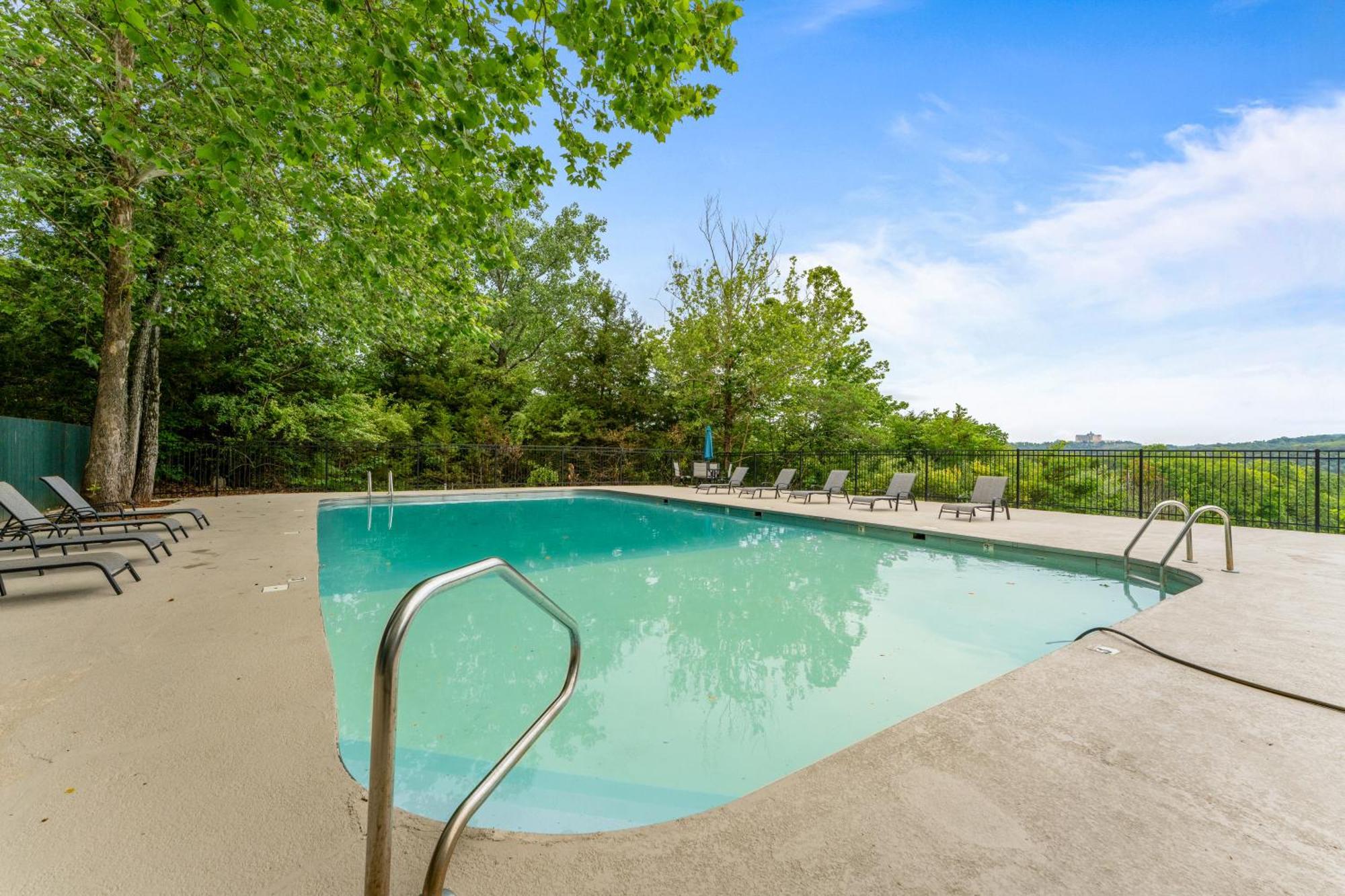 New Ozark Oasis Luxe Cabin Retreat With Hot Tub Hollister エクステリア 写真